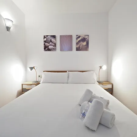 Sant Pau Apartment *